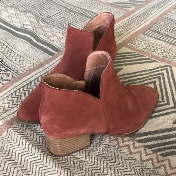 Anthropologie Liendo by Seychelles Booties - Picture 5 of 10